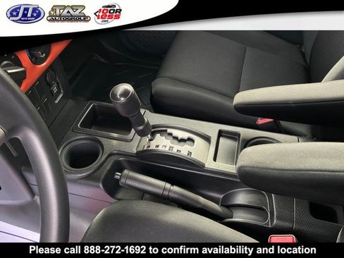 Used 2013 Toyota FJ Cruiser 2WD w/ Convenience Pkg image 17