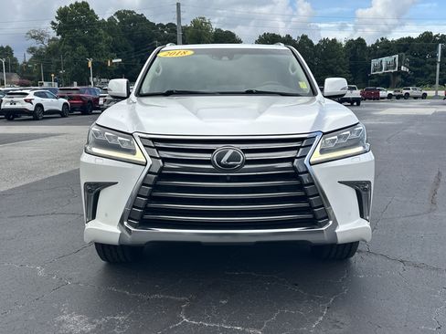 Used 2018 Lexus LX 570 4WD w/ Luxury Package image 3