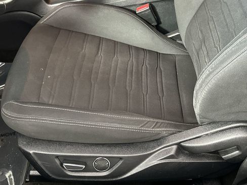 Used 2017 Ford Mustang Coupe image 12