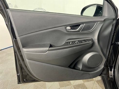 Used 2021 Hyundai Kona SEL image 10