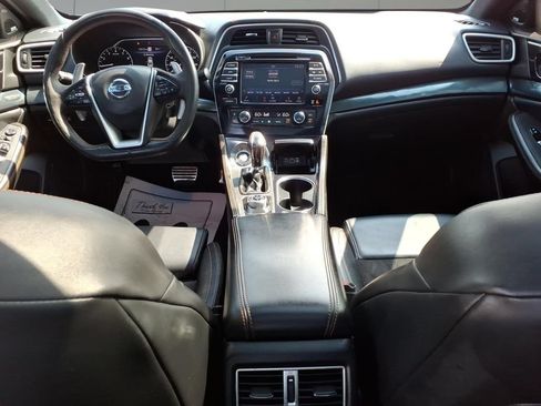 Used 2019 Nissan Maxima SR w/ Premium Package FWD image 13