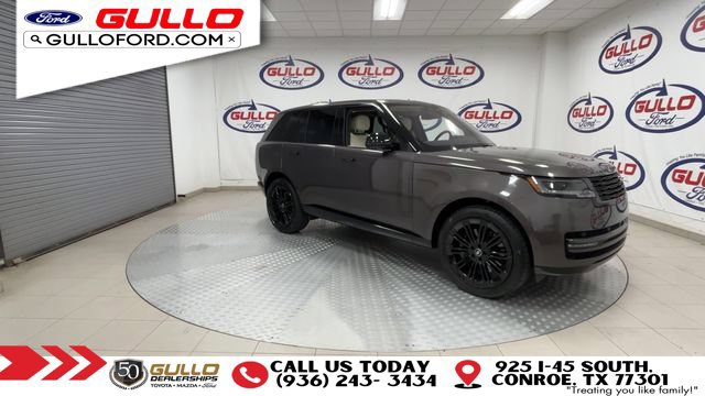 Used 2023 Land Rover Range Rover SE AWD/4WD image 2