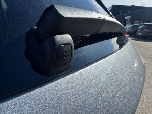 Certified 2025 Genesis GV80 3.5T Prestige image 11