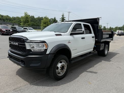 Used 2022 RAM 5500 Tradesman w/ Max Tow Package AWD/4WD image 4