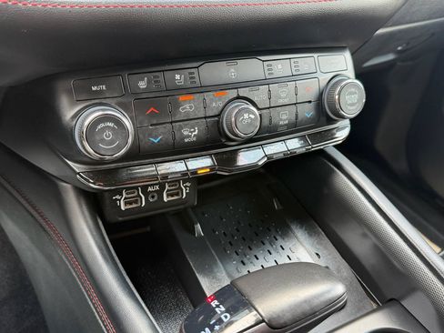 Used 2025 Dodge Durango R/T AWD/4WD image 21