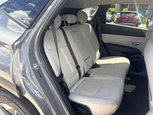 Used 2025 Hyundai Tucson SEL FWD image 15