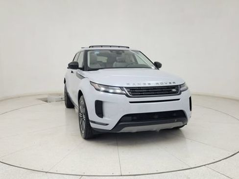 Used 2024 Land Rover Range Rover Evoque S AWD/4WD image 2