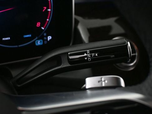 Used 2024 Mercedes-Benz GLC 300 image 15