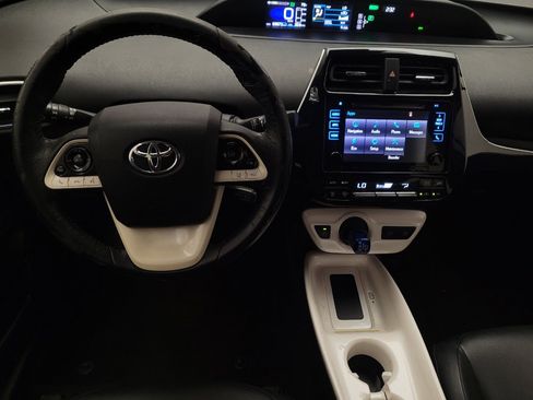 Used 2016 Toyota Prius Two FWD image 22