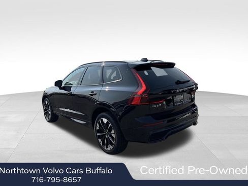 Used 2026 Volvo XC60 B5 Plus w/ Climate Package AWD/4WD image 3