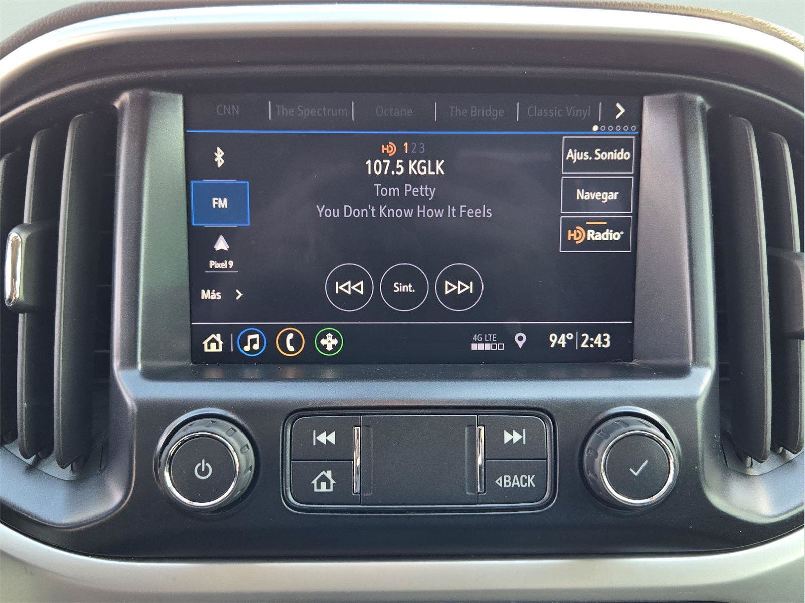 Used 2019 Chevrolet Colorado LT w/ LT Convenience Package RWD image 15