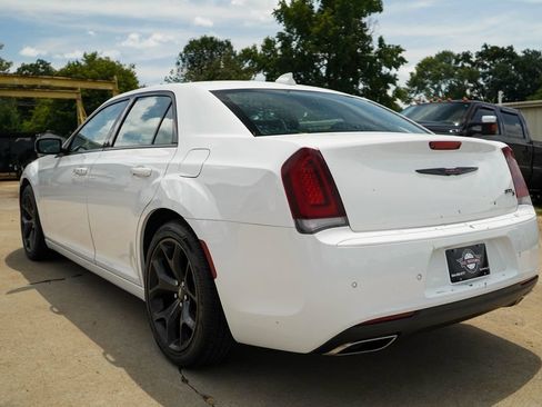 Used 2022 Chrysler 300 S RWD image 4