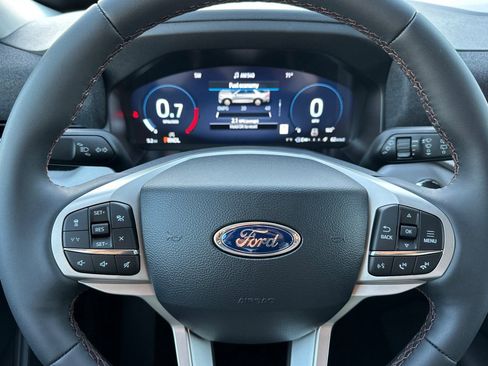New 2026 Ford Explorer Active image 22