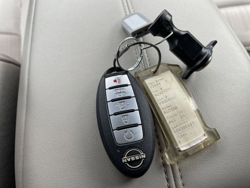 Used 2025 Nissan Altima 2.5 SV image 22