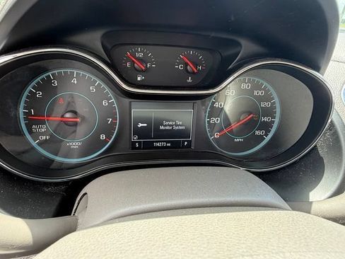 Used 2018 Chevrolet Cruze LS FWD image 14