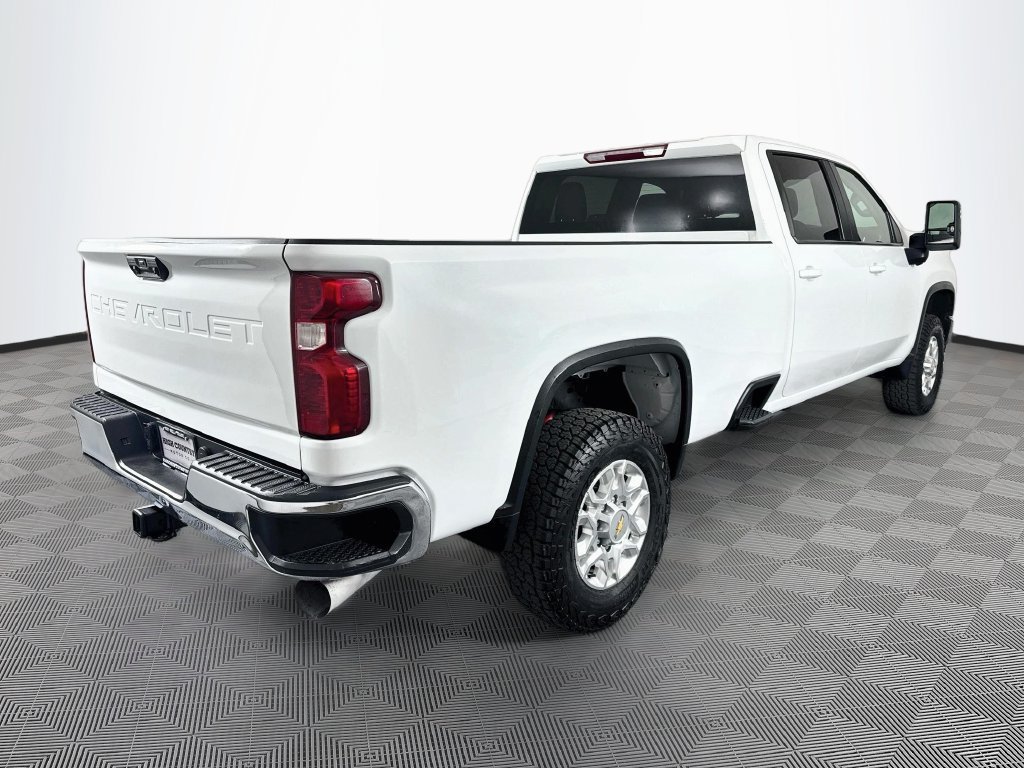 Used 2023 Chevrolet Silverado 2500 LT AWD/4WD image 7