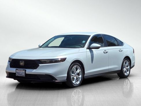 Used 2024 Honda Accord LX image 9