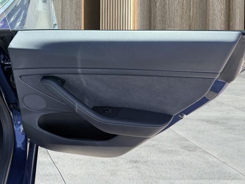 Used 2022 Tesla Model 3 Standard Range RWD image 28