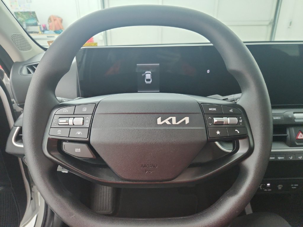 Used 2025 Kia K4 FWD image 24