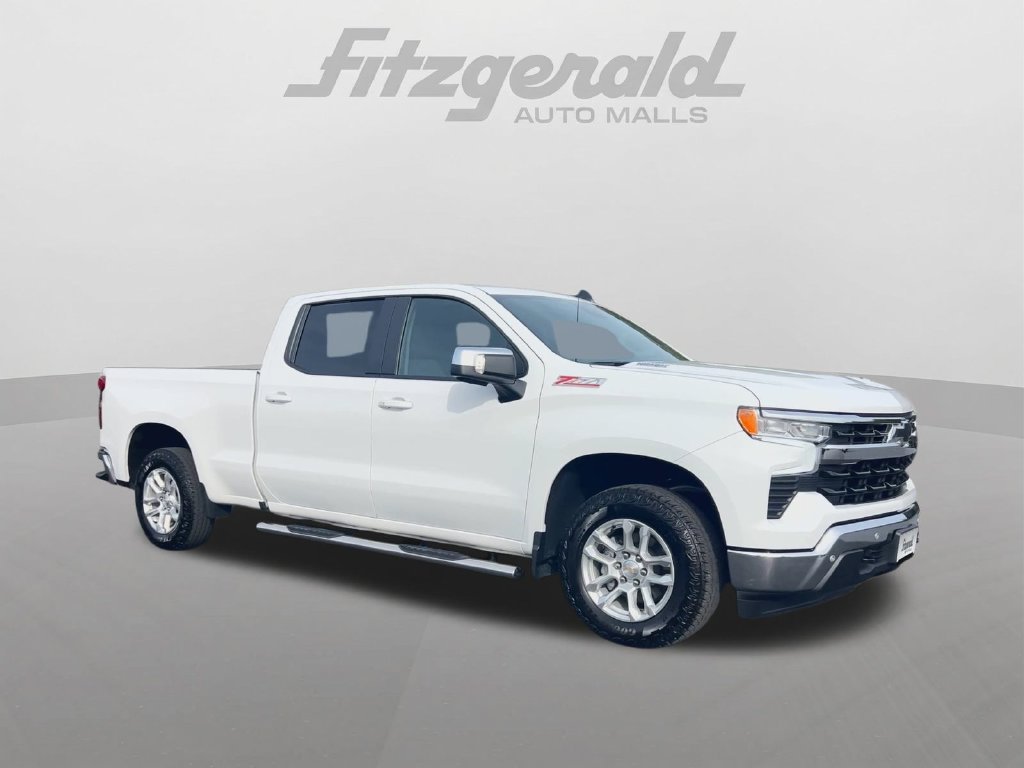 Used 2026 Chevrolet Silverado 1500 LT AWD/4WD image 2