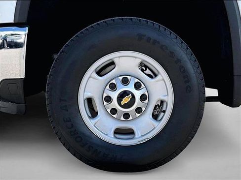 Used 2024 Chevrolet Silverado 2500 W/T w/ WT Convenience Package RWD image 10