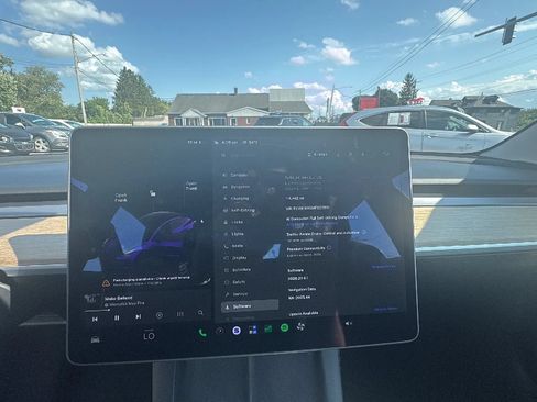 Used 2021 Tesla Model 3 Long Range AWD/4WD image 19