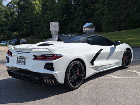 Used 2023 Chevrolet Corvette Stingray Premium Conv w/ Z51 Performance Package RWD image 10