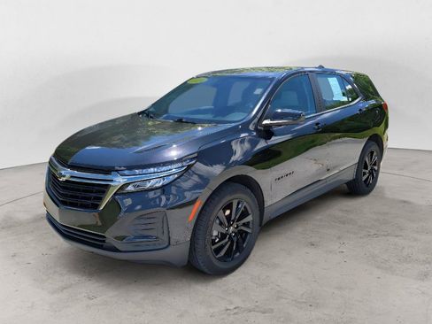 Used 2024 Chevrolet Equinox LS w/ Midnight Edition AWD/4WD image 9