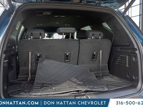 Used 2025 Chevrolet Traverse LT w/ Midnight/Sport Edition AWD/4WD image 35