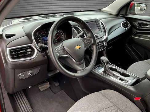 Used 2024 Chevrolet Equinox LT FWD image 16