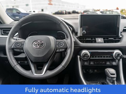 Used 2023 Toyota RAV4 XLE image 16