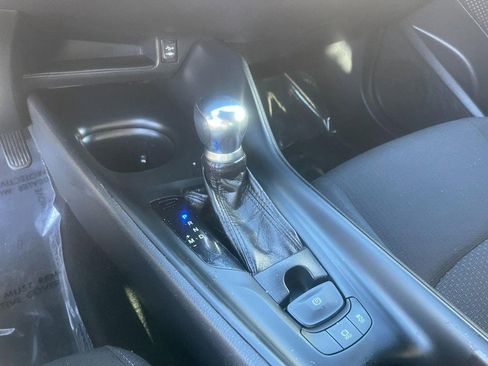 Used 2018 Toyota C-HR XLE image 17