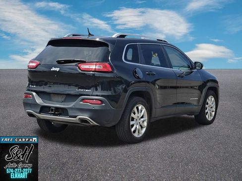 Used 2015 Jeep Cherokee Limited w/ Luxury Group AWD/4WD image 17