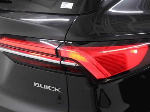 Used 2025 Buick Enclave Preferred image 11