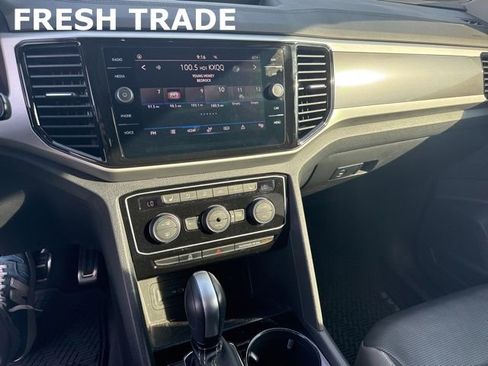 Used 2022 Volkswagen Atlas SEL Premium image 8