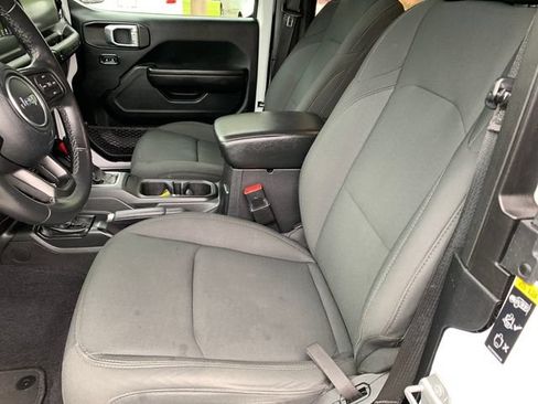 Used 2021 Jeep Wrangler Sport AWD/4WD image 17