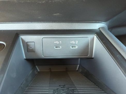 New 2026 Nissan Kicks SR FWD image 29