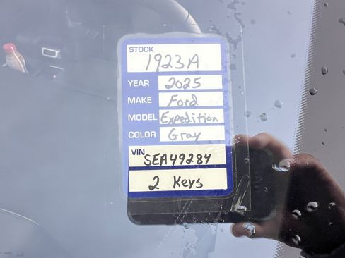 Used 2025 Ford Expedition Max Platinum w/ Stealth Appearance Package AWD/4WD image 26