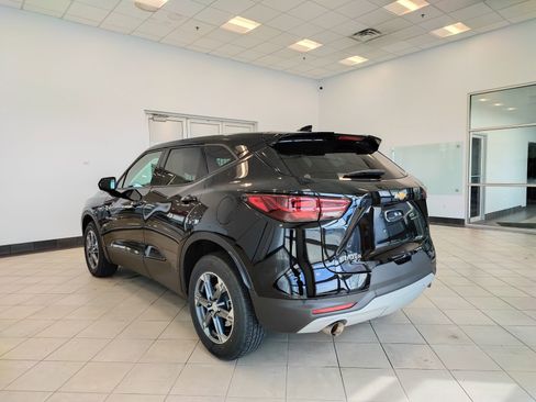 Used 2025 Chevrolet Blazer LT image 5