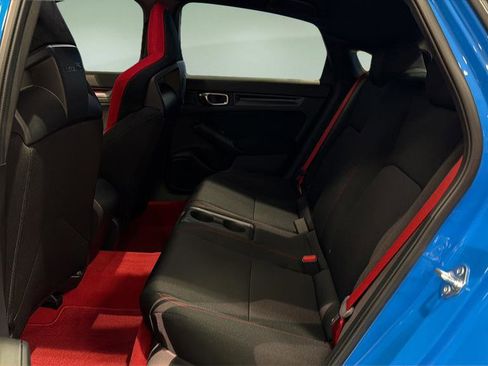 Used 2025 Honda Civic Type R image 9