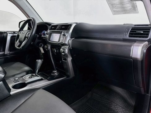 Used 2016 Toyota 4Runner 4WD image 30