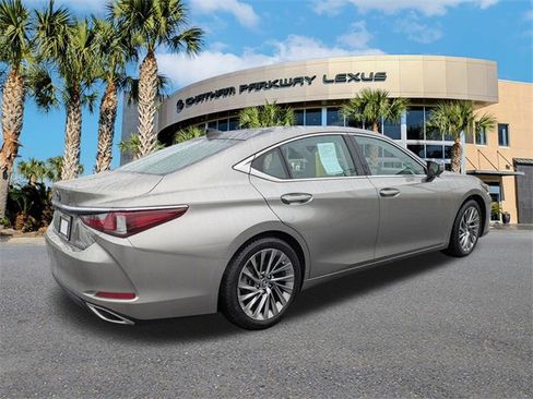 Used 2019 Lexus ES 350 Ultra Luxury image 5