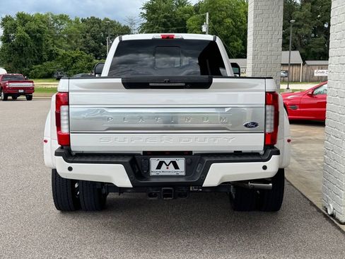 Used 2017 Ford F450 Platinum w/ Platinum Ultimate Package AWD/4WD image 12