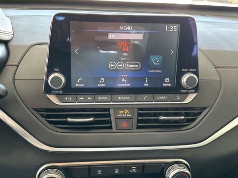 Used 2022 Nissan Altima 2.5 SR image 23