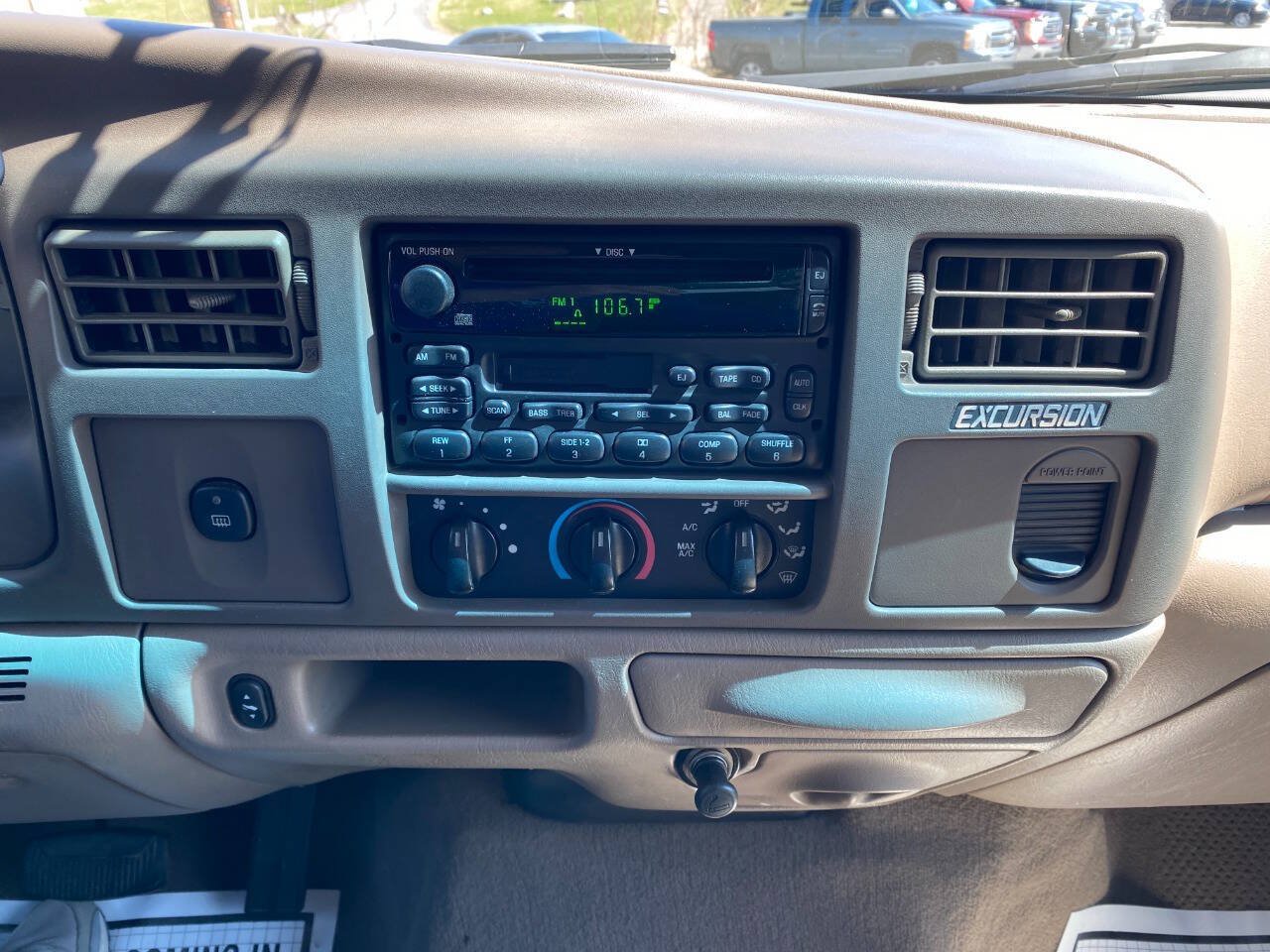 Used 2002 Ford Excursion XLT RWD image 15