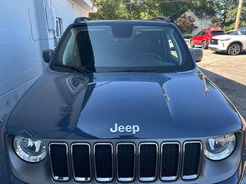 Used 2020 Jeep Renegade Limited w/ Safety and Security Group AWD/4WD image 28
