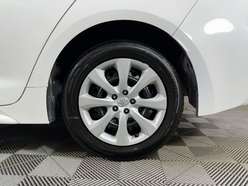 Used 2024 Toyota Corolla LE image 10