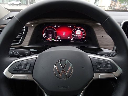 New 2025 Volkswagen Atlas SEL Premium R-Line image 21