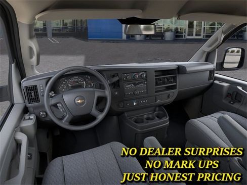 New 2025 Chevrolet Express 3500 Work Van w/ Driver Convenience Package image 15