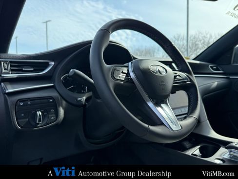 Used 2025 INFINITI QX55 Luxe w/ Cargo Package image 17